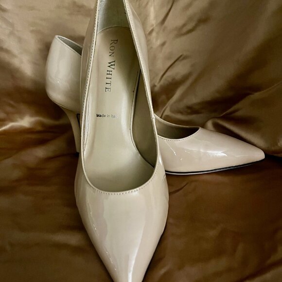 NWOT, Ron White Shoes, Nude patent pumps, size 35 1/2 - Picture 1 of 7